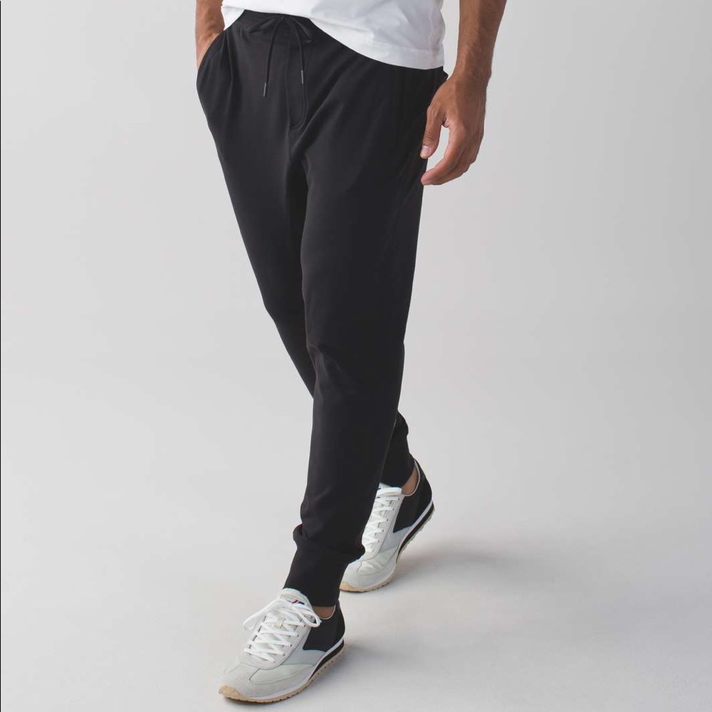Anti Gravity Pant all black jogger sweatpants